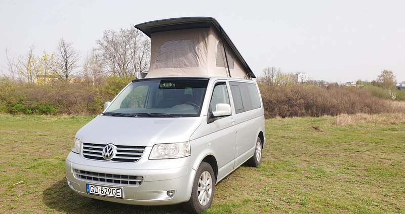 Volkswagen Caravelle cena 49000 przebieg: 366000, rok produkcji 2005 z Gdańsk małe 562